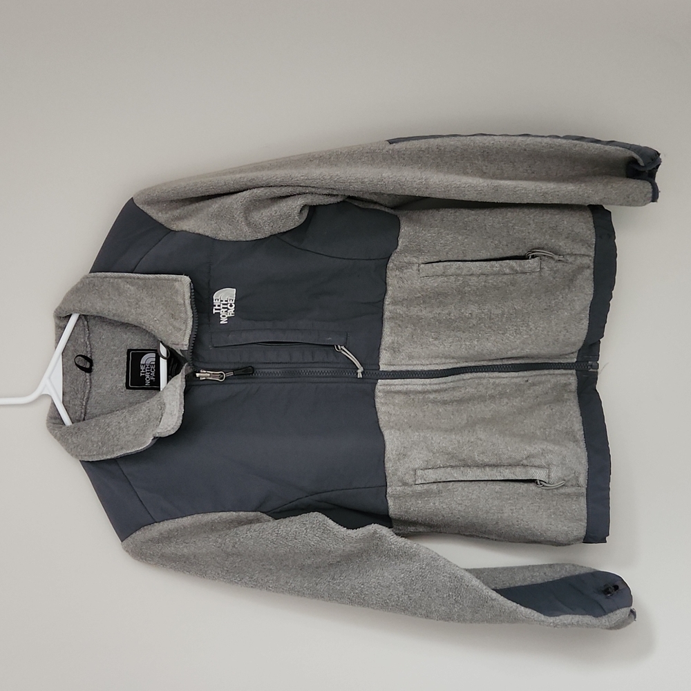 North Face women's small coat in grey/silver